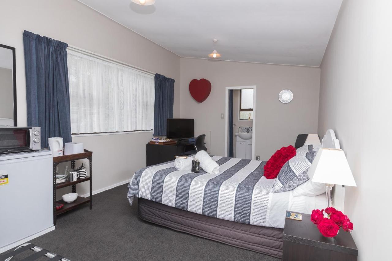 Quiet Boutique Generous Breakfast Hotel Palmerston North Ngoại thất bức ảnh